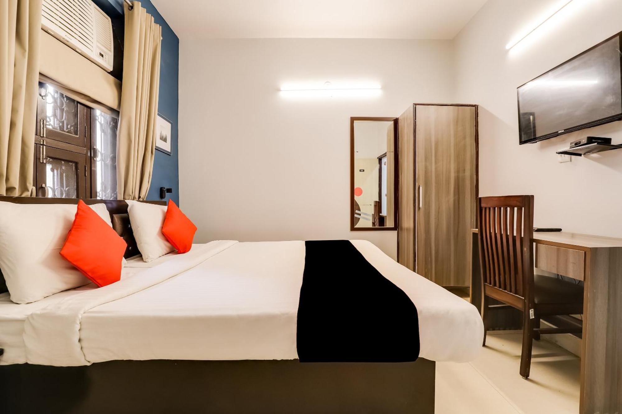 Collection O 71756 Hotel Silver Arrow Near Pacific Mall Tagore Garden 델리 외부 사진
