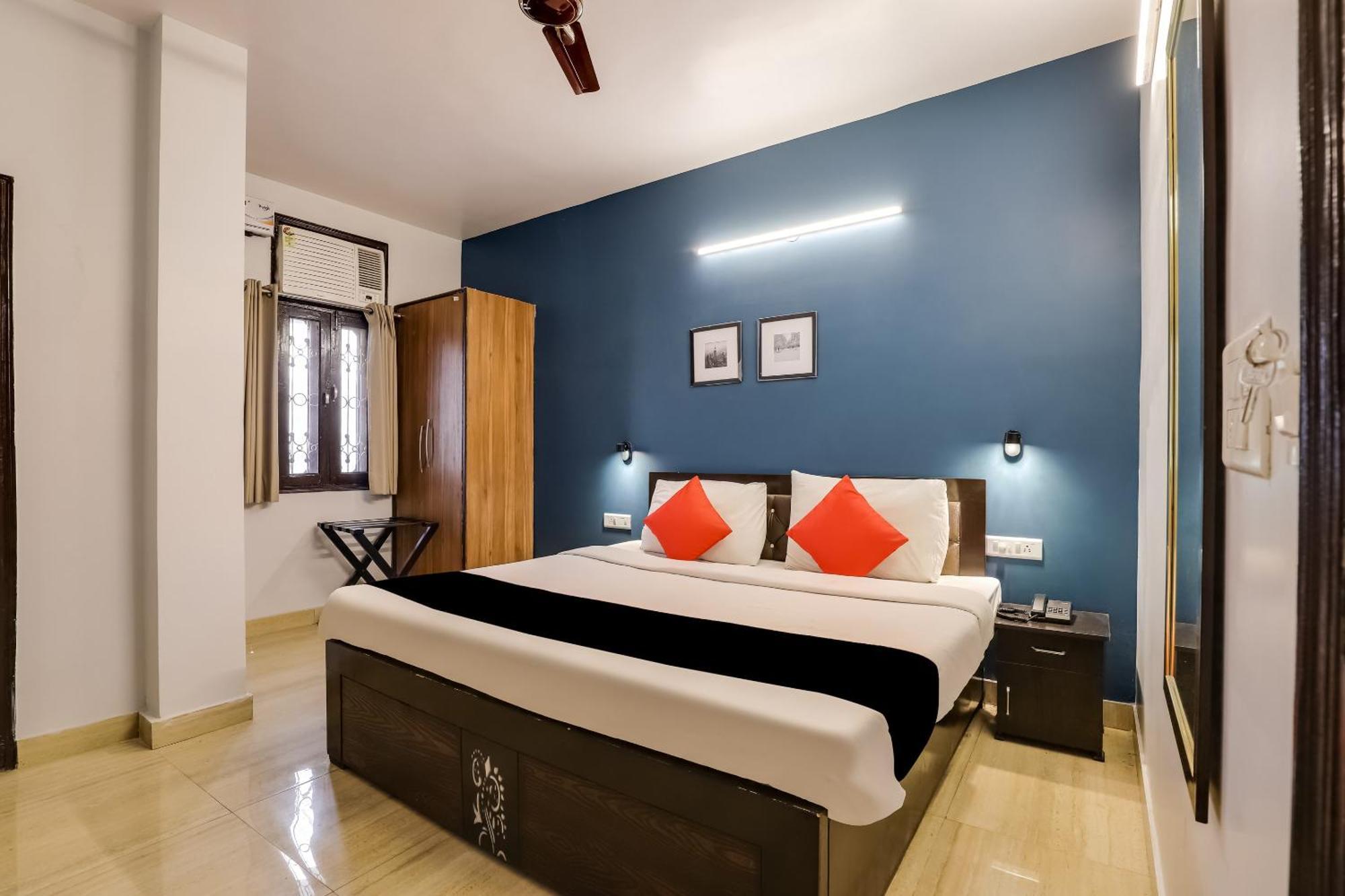 Collection O 71756 Hotel Silver Arrow Near Pacific Mall Tagore Garden 델리 외부 사진