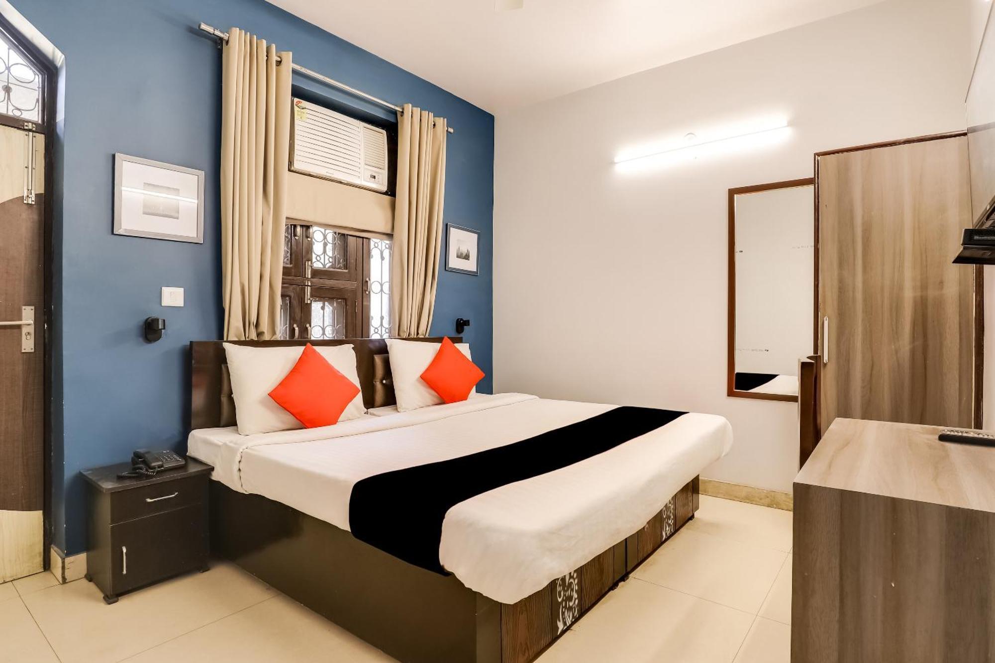 Collection O 71756 Hotel Silver Arrow Near Pacific Mall Tagore Garden 델리 외부 사진